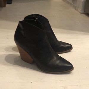 Eileen Fisher Trail Boots 7